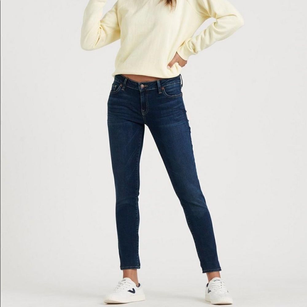 ✨ Low Rise Lolita Skinny Jean✨
